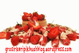 dodol strawberry,pusat aneka keripik buah,081937043584